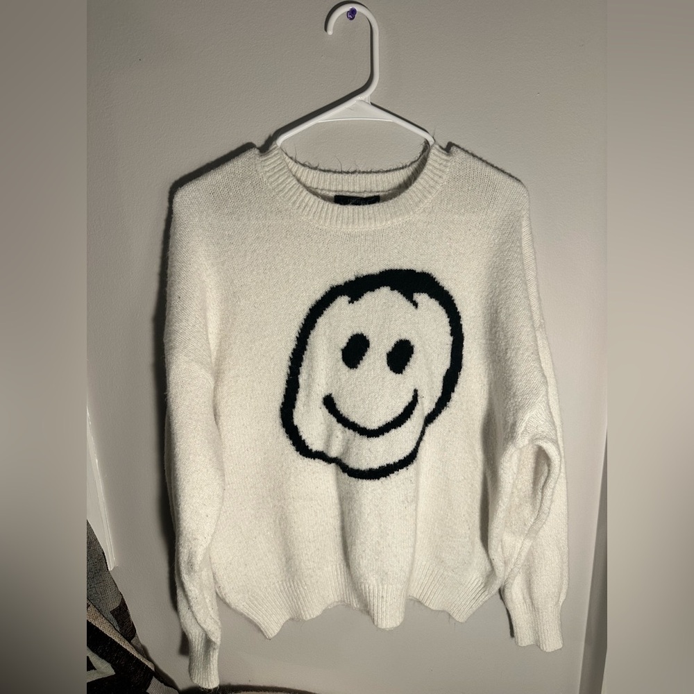 Forever 21 Happy Face Graphic Sweater